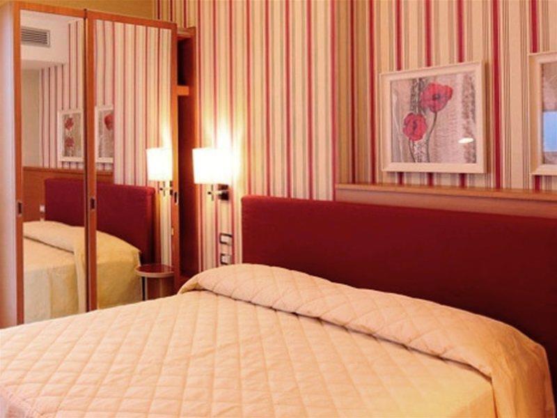 Una Hotels The One Milano Hotel & Residence San Donato Milanese Zewnętrze zdjęcie